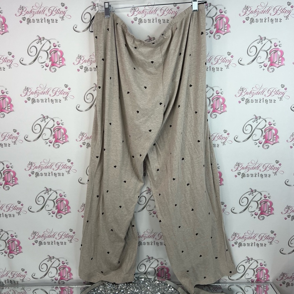 H&M pants wide leg hearts print beige brown cream Taupe Pants with Black Hearts